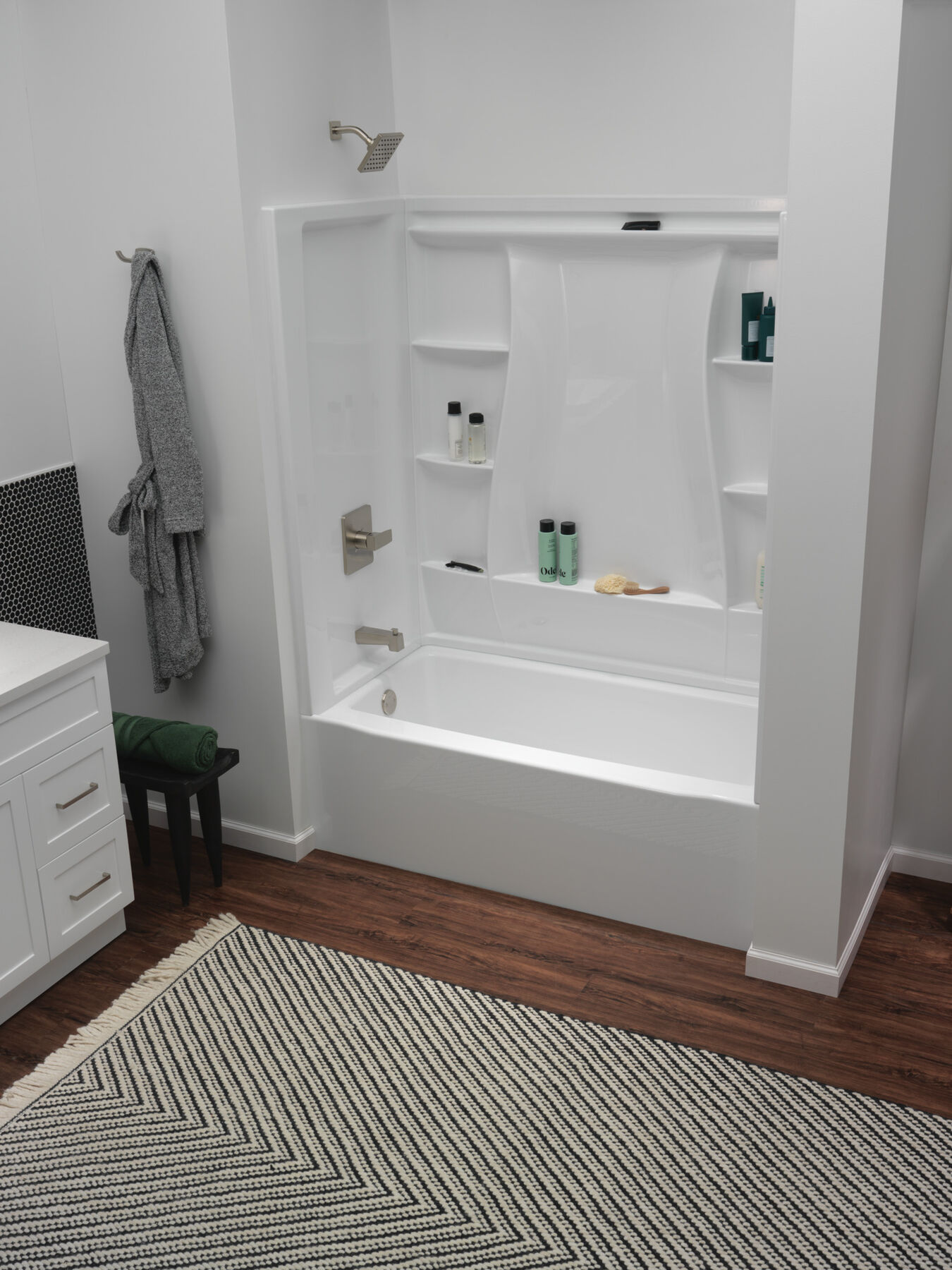 60"x30" Classic 500 Bathtub Wall