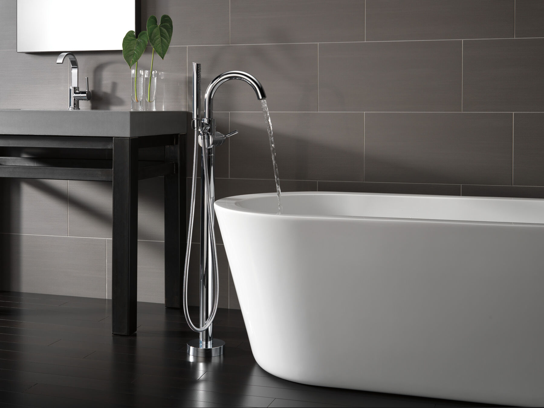 Single Handle Bathroom Faucet