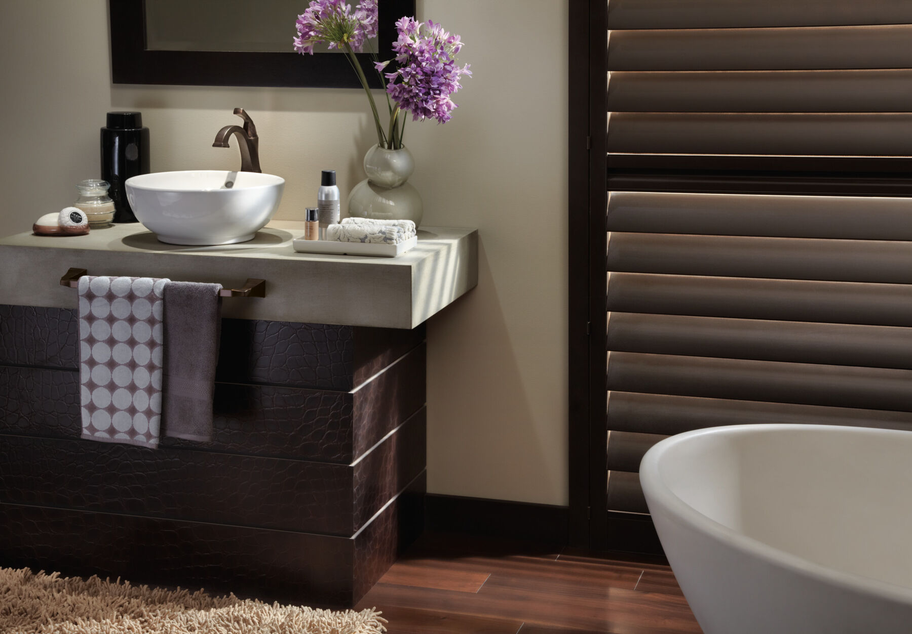 Single Handle Vessel Bathroom Faucet