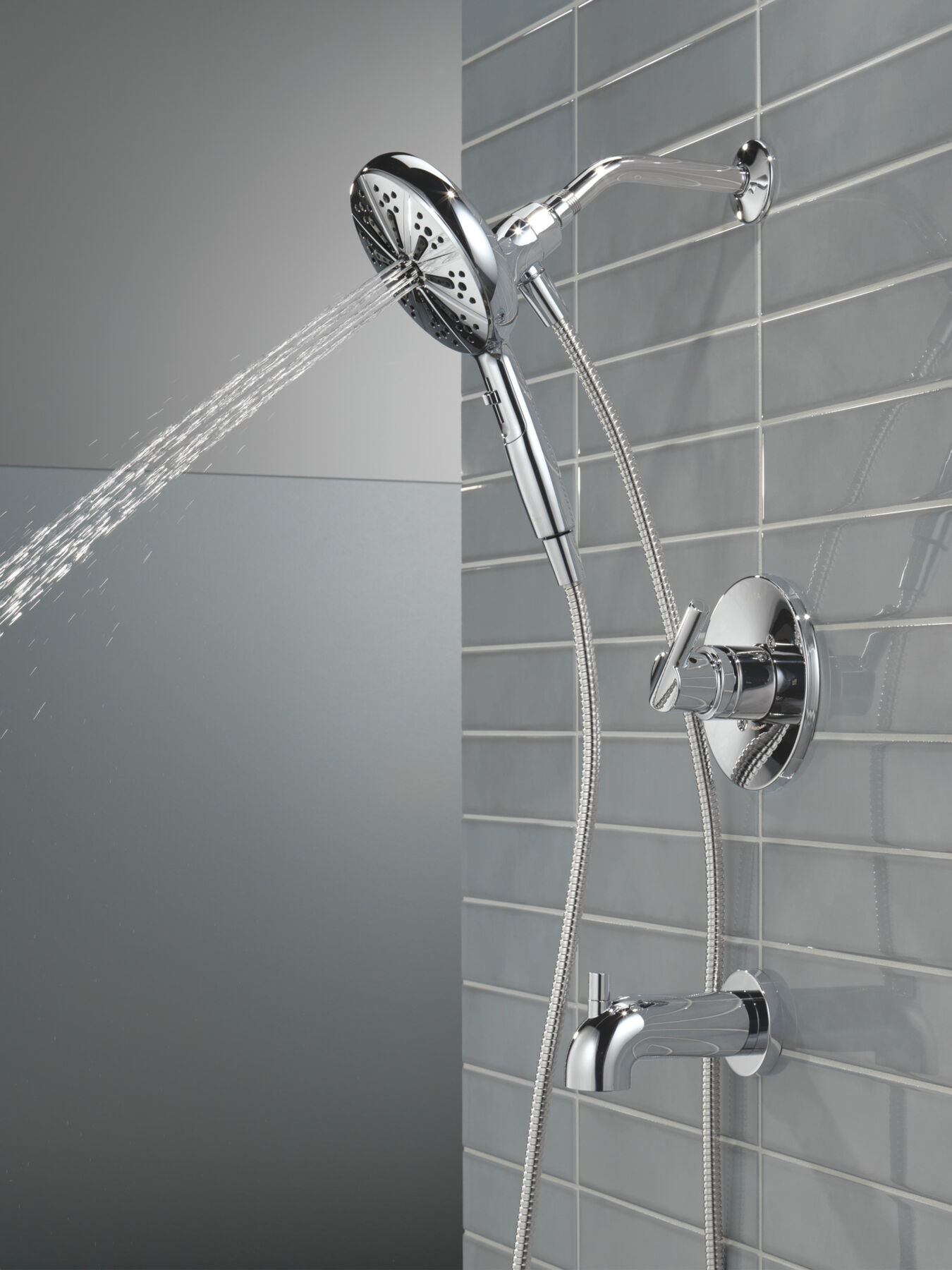 Monitor&reg; 14 Series Tub and Shower with SureDock&reg; Hand Shower