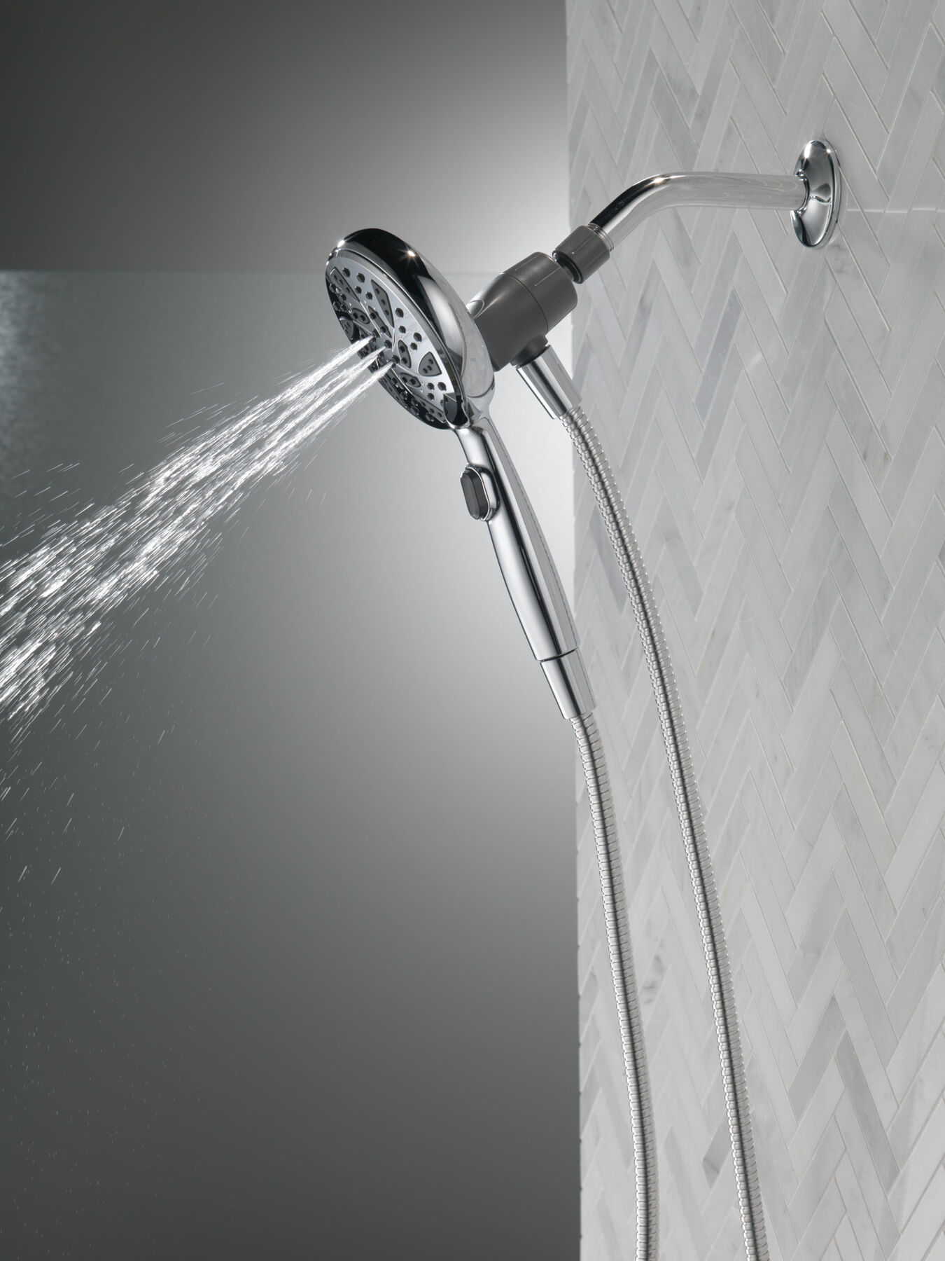 SureDock&reg; Magnetic Hand Shower 2.5 GPM (Recertified)