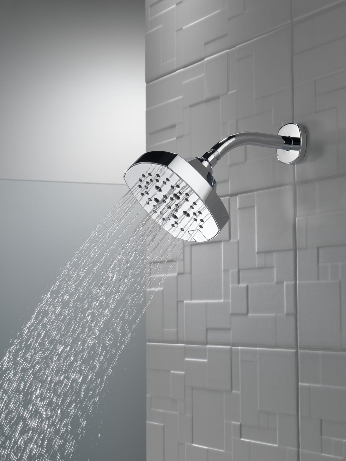 H<sub>2</sub>Okinetic&reg; 5-Setting  Shower Head
