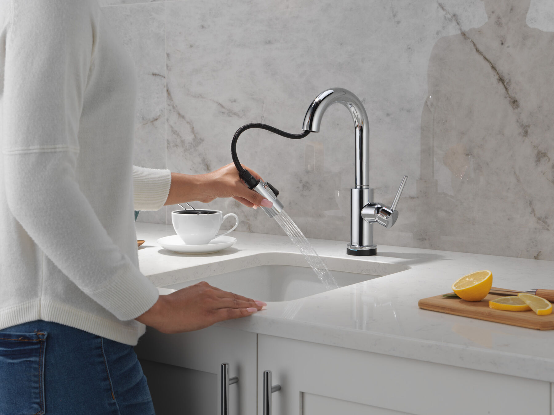 Single Handle Pull-Down Bar / Prep Faucet with Touch2O&reg; Technology