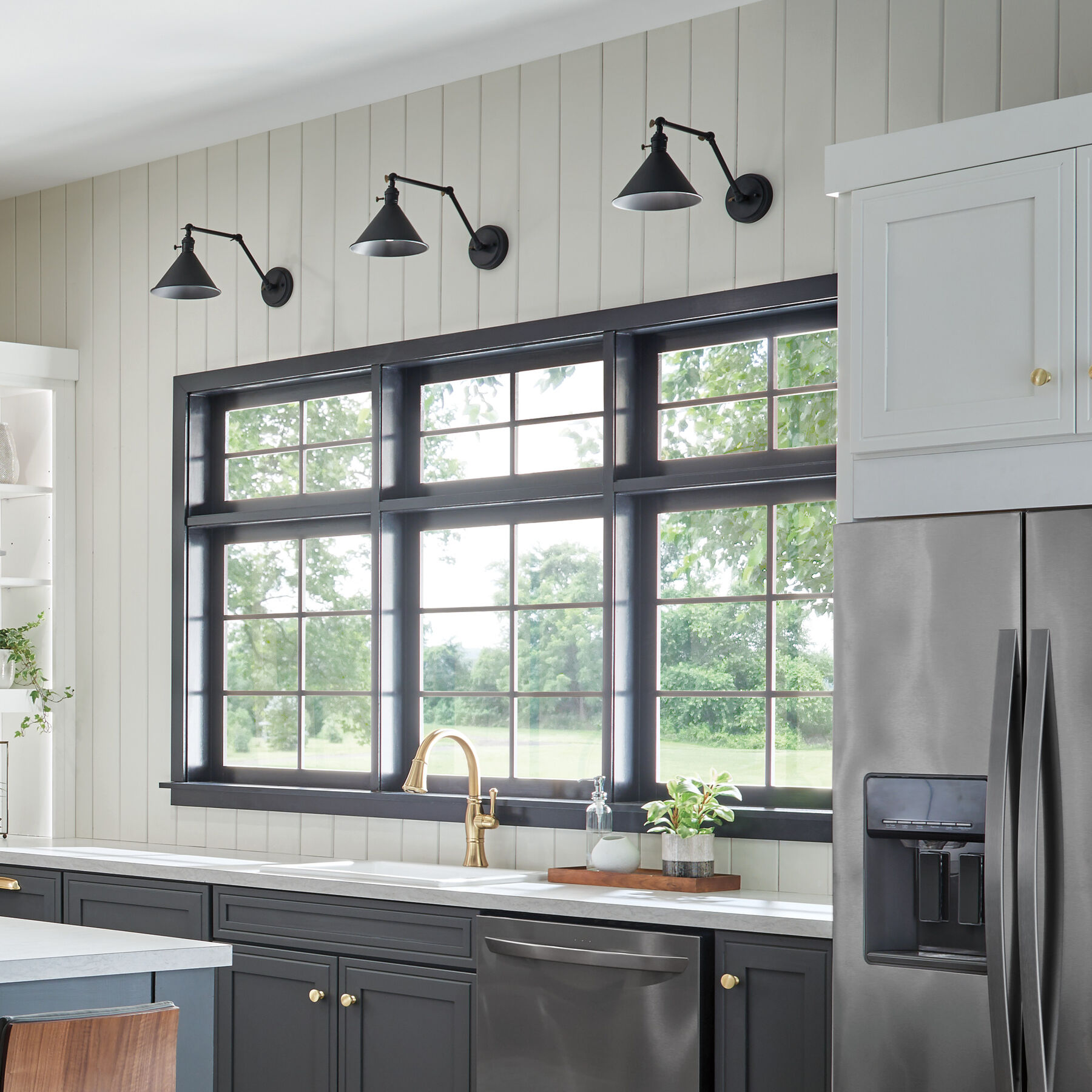 Single Handle Pull-Down Kitchen Faucet
