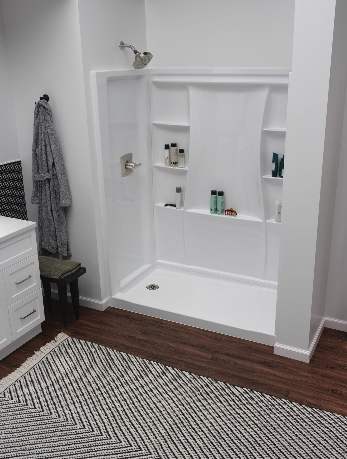 Classic 500 Shower Base 60"x32" Left Drain