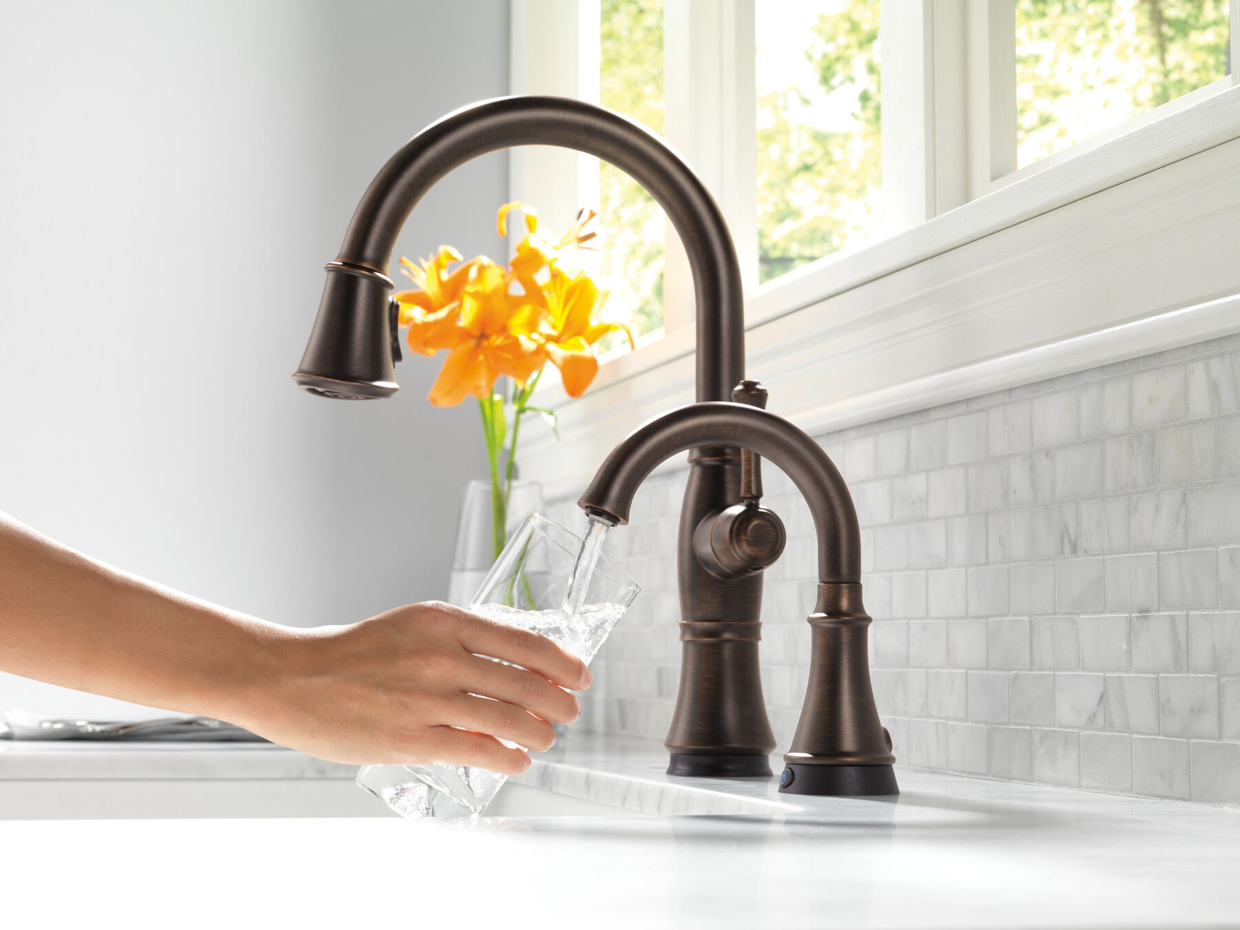 Single Handle Pull-Down Kitchen Faucet with Touch2O&reg; and ShieldSpray&reg; Technologies