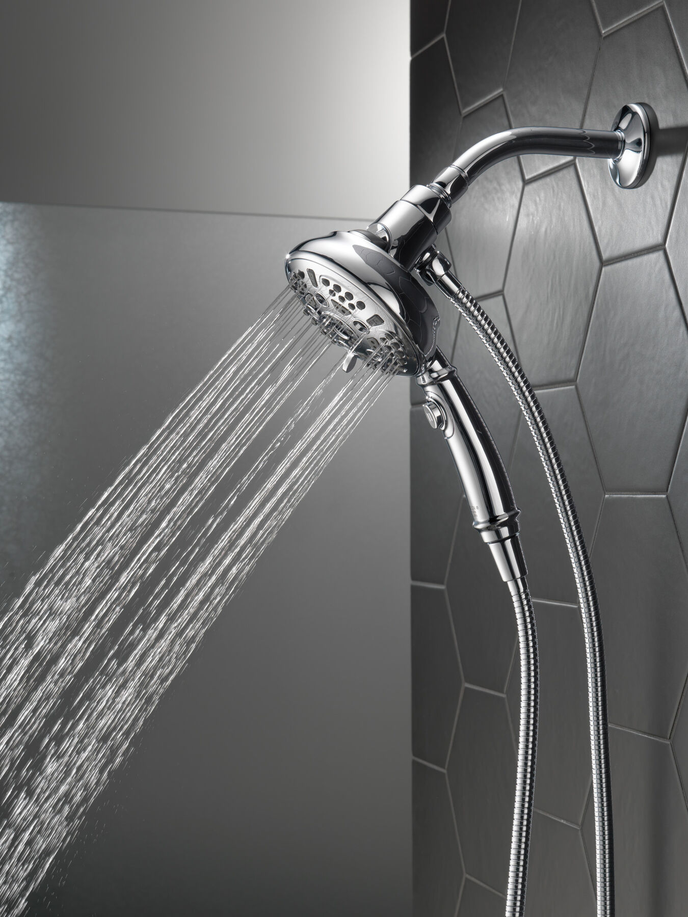SureDock&trade; 7-Setting Hand Shower
