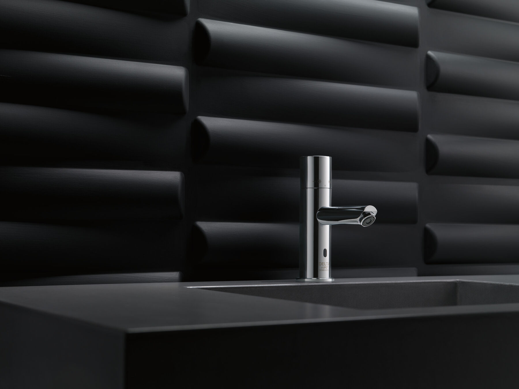 Thermostatic Electronic Bathroom Faucet, Battery-Operated