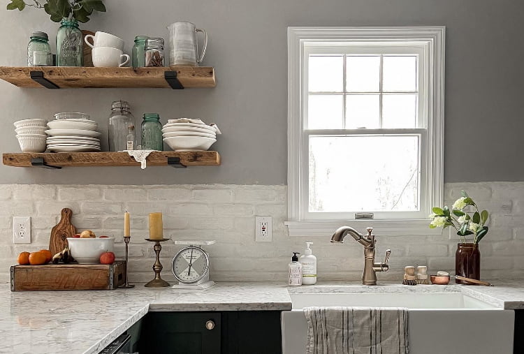 @thegraceinfused_life's kitchen with open shelving