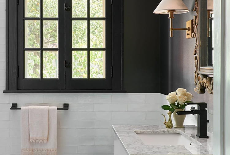 @redesignhomellc's elegant bathroom