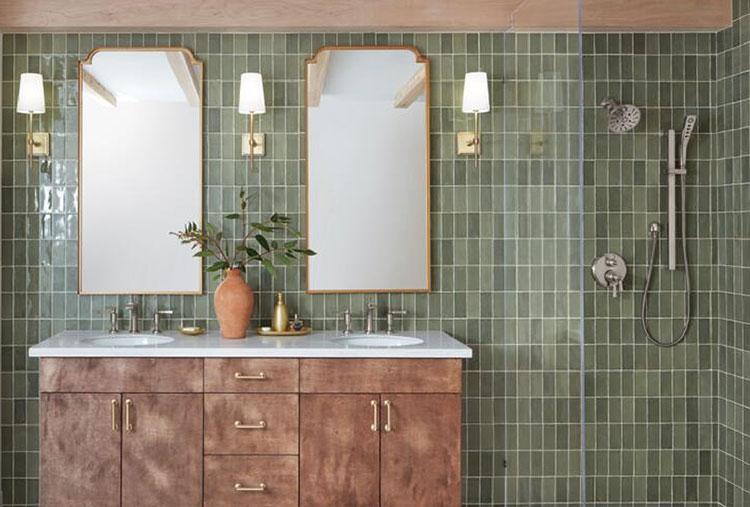 Modern tiled bathroom