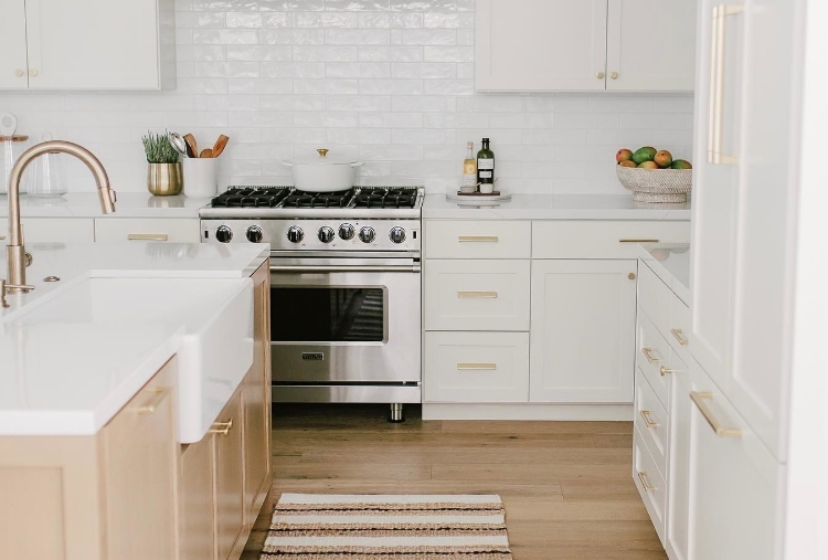 @bex studios' bright white kitchen