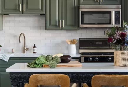 @walt.on.barry's dark green kitchen